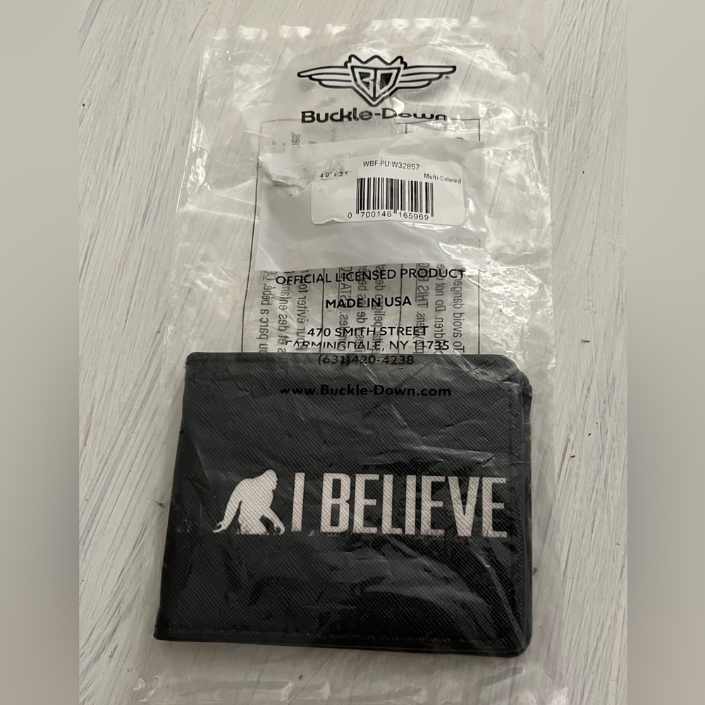 Buckle Down Sasquatch bi-fold wallet “I Believe” NEW